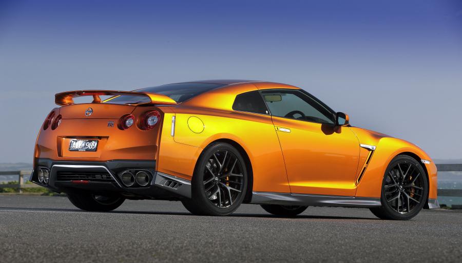  Nissan GT-R 2016 года  (AU) (фото 11 из 28)